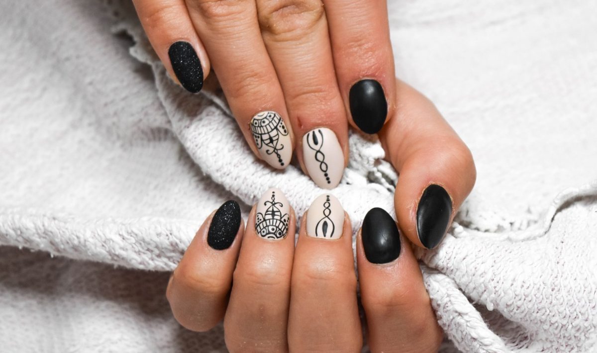 Quelles informations trouve-t-on sur les blogs sur le nail art ?