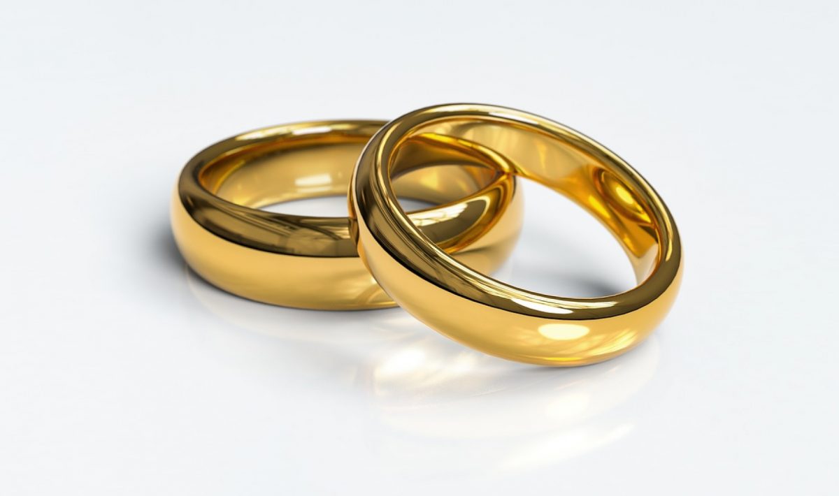 Bien choisir son alliance et sa bague de mariage grâce aux blogs spécialisés
